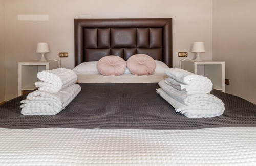 Plaza de Toros Vieja Apartment | Apartment Javier Summ