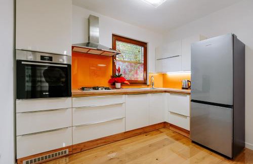 Sarajevo Apartment | Apartment Jutro with free private parking-garage