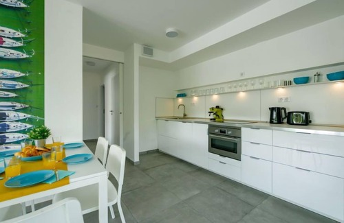 Balatonszemes Apartment | Apartment Kenese by Interhome