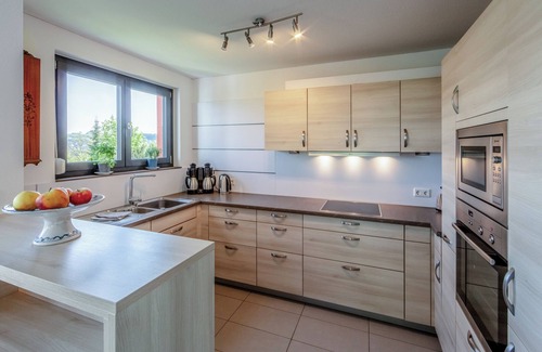 Gaienhofen Apartment | Apartment Konrad with partial lake view for 2-4 persons