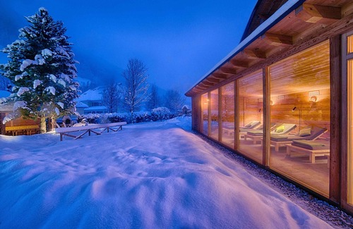 Valle Aurina Apartment | Apartment "Löfflerblick A Dreiherrenspitze" with Mountain View, Wi-Fi & Jacuzzi