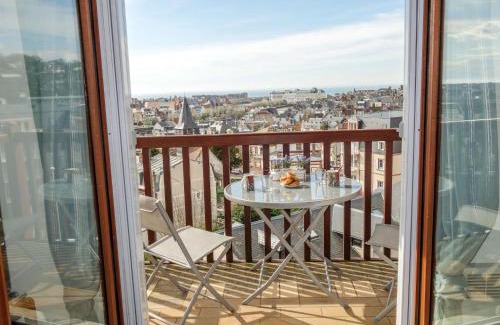 Trouville-sur-Mer Apartment | Apartment l'Amiral by Interhome
