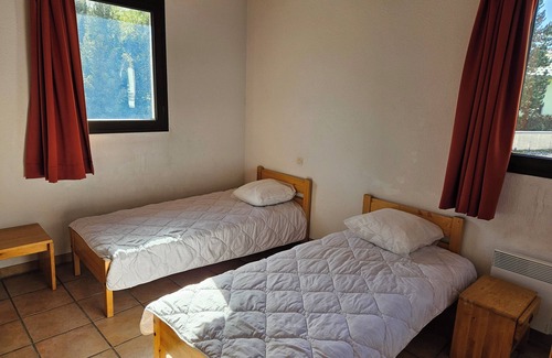 Bourg-Saint-Maurice Apartment | Apartment "Les deux têtes" for 17 People, 5min walk from the funicular