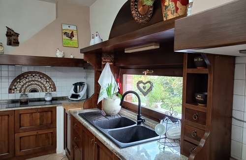 Monta Apartment | Apartment 'La Dimora Nel Roero With Patio' with Private Terrace, Wi-Fi and Air Conditioning