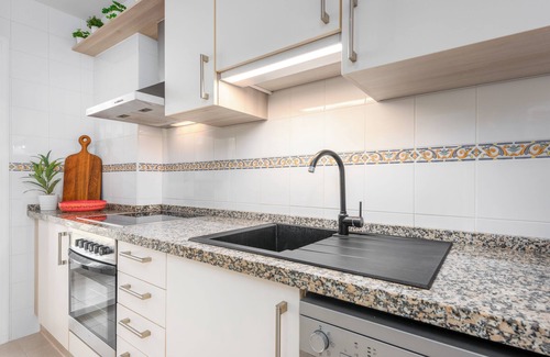 Estepona Apartment | Apartment 'La Fragata Estepona 3b 2b' with Sea View, Wi-Fi and Air Conditioning
