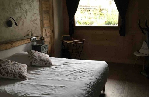 Seez Apartment | Apartment 'La Petite Étoile' with Mountain View, Private Garden and Wi-Fi