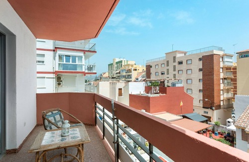 Torre del Mar Apartment | Apartment 'Las Gaviotas 141' with Shared Pool, Wi-Fi and Air Conditioning