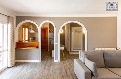 Son Moja Apartment | Apartment Laura