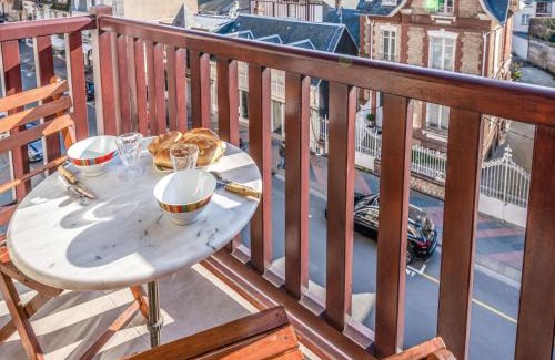 Deauville City Centre Apartment | Apartment Le Hoc-1 by Interhome