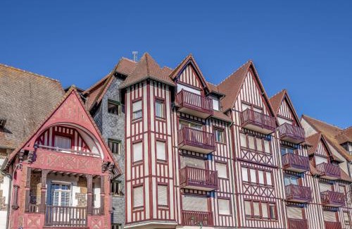 Deauville City Centre Apartment | Apartment Le Hoc-1 by Interhome