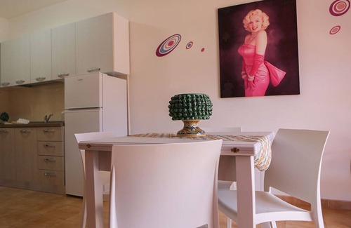 Balestrate Apartment | Apartment 'Le Magnolie 14 - 2° Piano' with Sea View, Wi-Fi and Air Conditioning