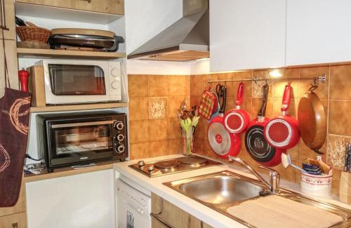 Demi-Quartier Apartment | Apartment Le Sapin-2 by Interhome