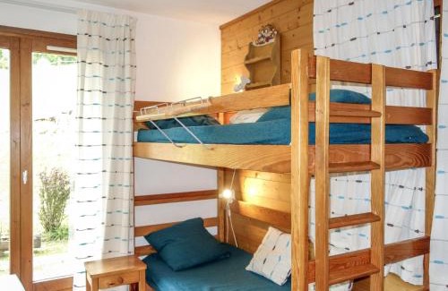 Demi-Quartier Apartment | Apartment Le Sapin-2 by Interhome