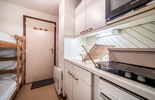 Les Esserts Apartment | Apartment 'Les Esserts - Immoclean' with Mountain View, Balcony and Wi-Fi