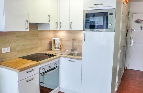 La Cote Radieuse Apartment | Apartment Les Jardins de la Plage-11 by Interhome