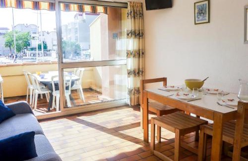 Port Rive Gauche Apartment | Apartment Les Méridiennes by Interhome