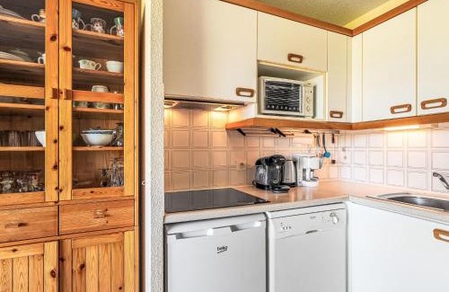 Gassin Apartment | Apartment Les Marines-16 by Interhome