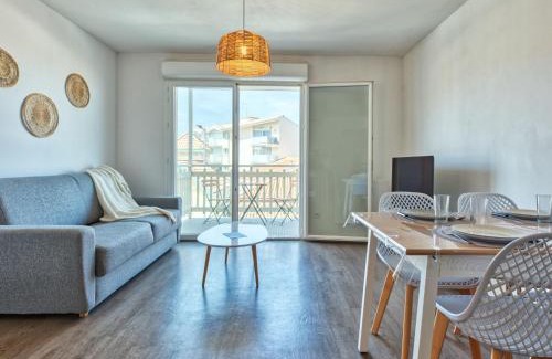 Lacanau-Ocean Apartment | Apartment Les Oyats by Interhome