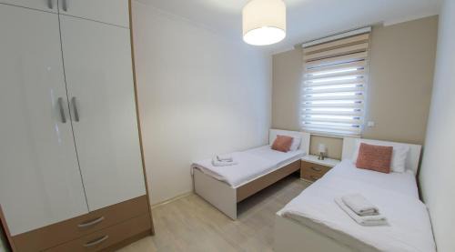 Mostar Old Town Apartment | Apartment Light De Luxe - with Old Bridge view