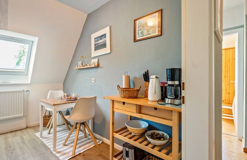 Pellworm Apartment | Apartment 'Lina' with Shared Terrace, Shared Garden and Wi-Fi