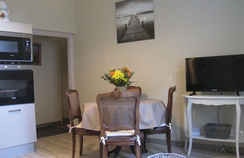Bedoin Apartment | Apartment located at the foot of the Giant of Provence free wifi with bike room
