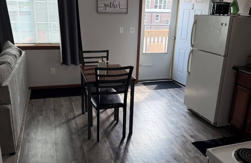 Cedar Rapids - Iowa City Apartment | Apartment located in downtown Cedar Rapids above a family owned tattoo shop