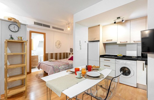 La Victoria Apartment | Apartment "Loft Victoria" with Wi-Fi & A/C