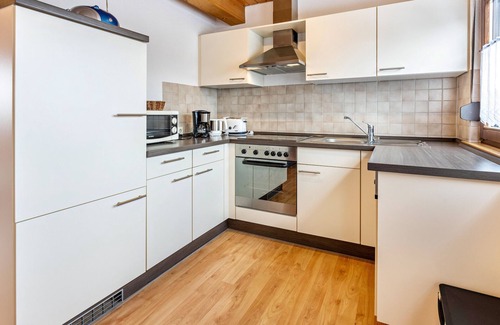 Ohningen Apartment | Apartment 'Lucia' with Lake View, Balcony and Wi-Fi