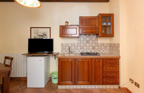 Livorno Apartment | Apartment 'Malva' with Shared Pool, Wi-Fi and Air Conditioning