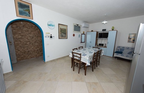 Orosei Apartment | Apartment "Mariposa" with Mountain View, Shared Terrace & Wi-Fi