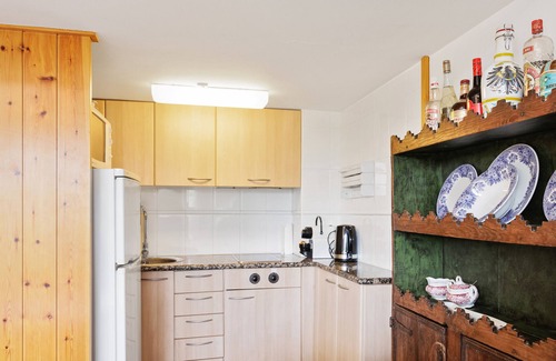 Alp Apartment | Apartment 'Masella' with Mountain View, Shared Garden