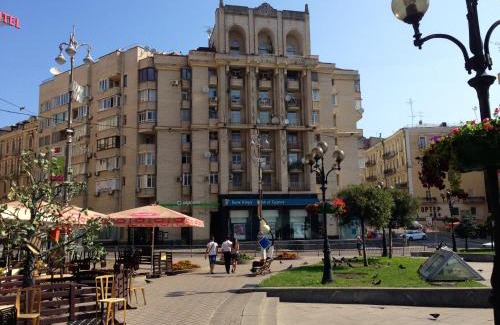 Shevchenkivs'kyi District Apartment | Apartment Mihailovskaya