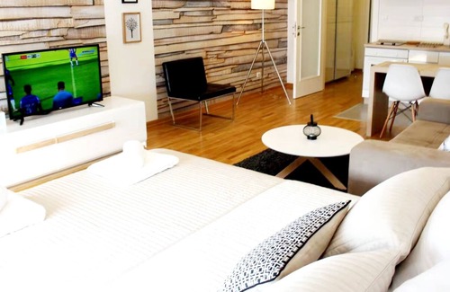 Novi Beograd Apartment | Apartment Milano A Block