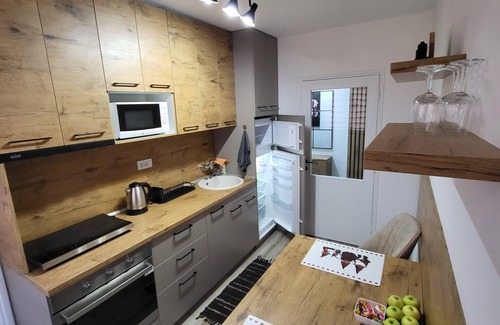 Krusevac Apartment | Apartment Mirror, Krusevac Accommodation - 51 sqm fully furnished apartment