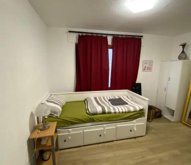 Lannesdorf Apartment | Apartment mit Doppelbett in Bonn