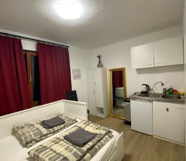 Lannesdorf Apartment | Apartment mit Doppelbett in Bonn