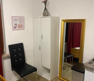 Lannesdorf Apartment | Apartment mit Doppelbett in Bonn
