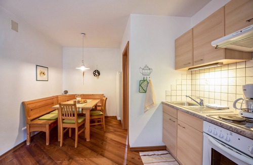 Montagna Apartment | 'Apartment Morgenlicht' with Balcony & Wi-Fi