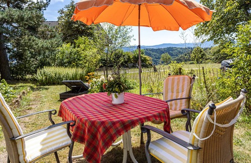 Sankt Maergen Apartment | Apartment 'Möst' with Mountain View, Shared Garden and Wi-Fi