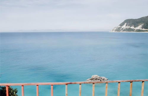 Agios Nikitas House | Apartment 'Myrto Homes Agios Nikitas Lefkada 4' with Sea View, Wi-Fi and Air Conditioning