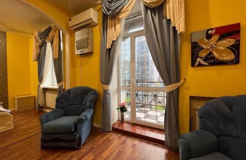 Dniprovs'kyi District Apartment | Apartment near Gulliver