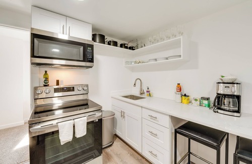 Downtown Juneau House | Apartment Near Juneau Downtown Historic District