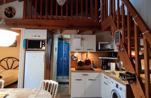 La Remigeasse House | Apartment near the beach, balcony, and free parking