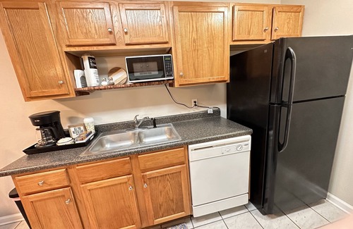 Griffin Heights Condo | Apartment next to FSU. Prime Location in Tallahassee