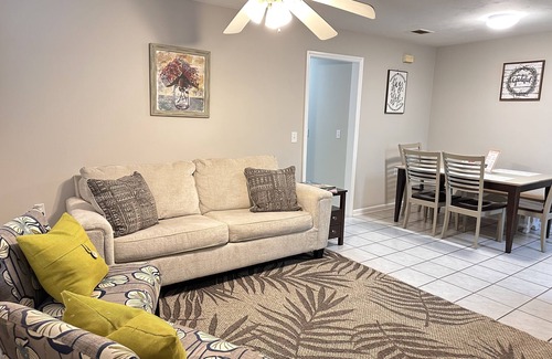 Griffin Heights Condo | Apartment next to FSU. Prime Location in Tallahassee