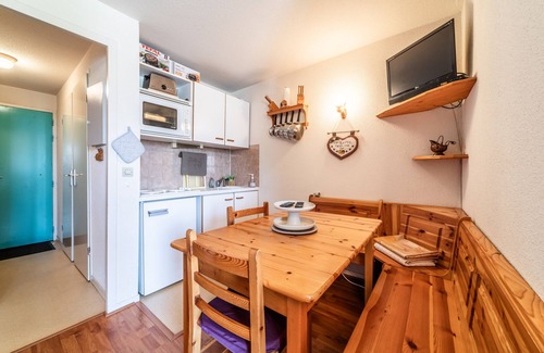 Les Esserts Apartment | Apartment 'Nikye Morillon 5 Personnes' with Mountain View and Balcony