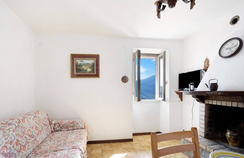 Cesio Apartment | Apartment "Nonna Gina" with Balcony