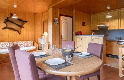 Chamonix-Mont-Blanc Apartment | Apartment overlooking the Mont Blanc range.