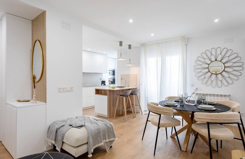 Nino Jesus Apartment | Apartment + Office room in Retiro, Madrid
