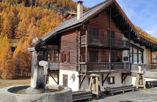 Molines-en-Queyras Apartment | Apartment on the snow front in the Queyras